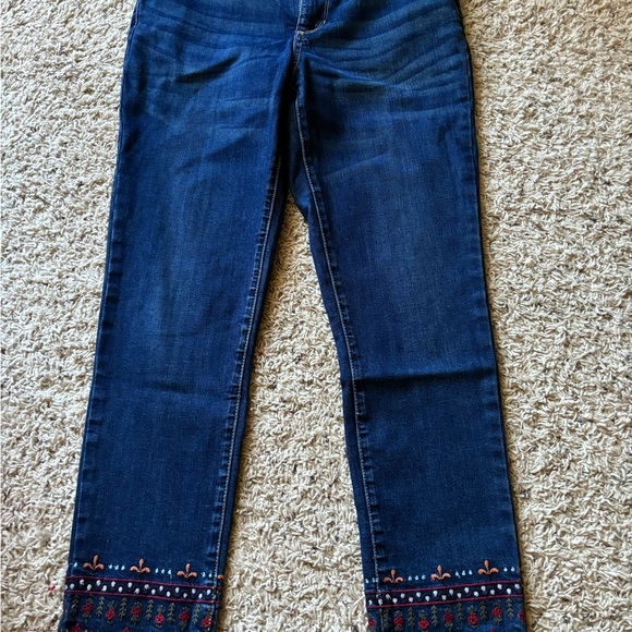 Skinny Leg Jeans - Picture 5 of 5